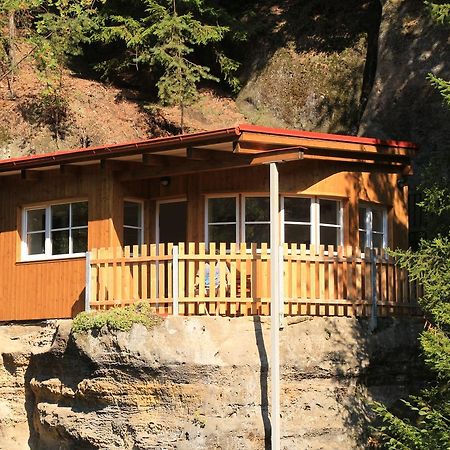 Malbenka - Chata Na Skale Pod Hradem Kokorin Exterior photo
